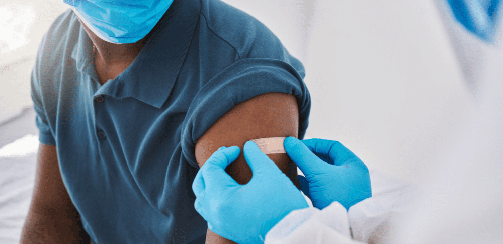 Covid-19: Falta de vacinas e diminuição nas medidas preventivas